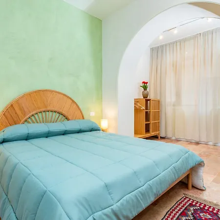 Florio's Guest house *
